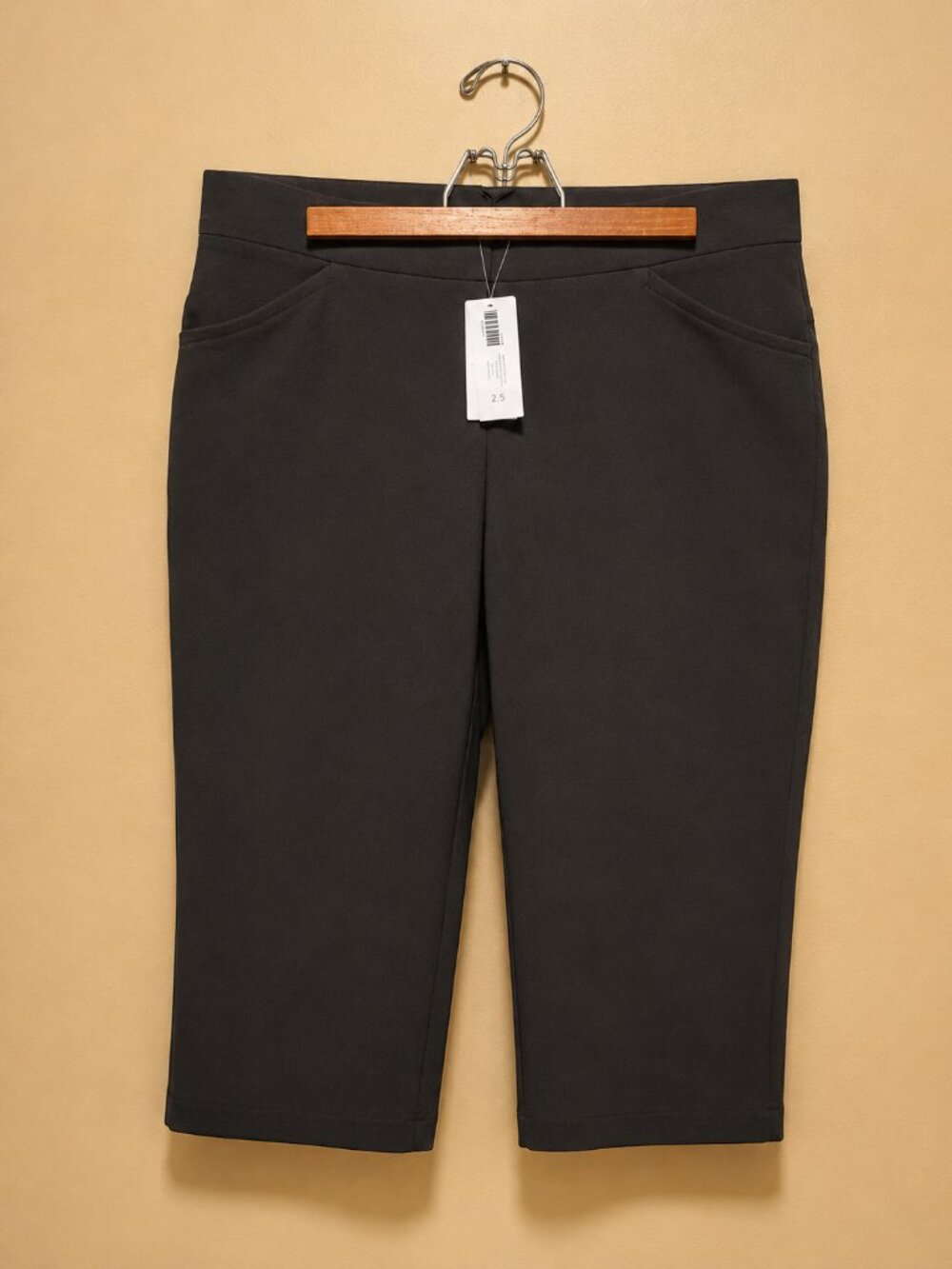 Chico's Black Cropped Pull-On Pants Size 2X